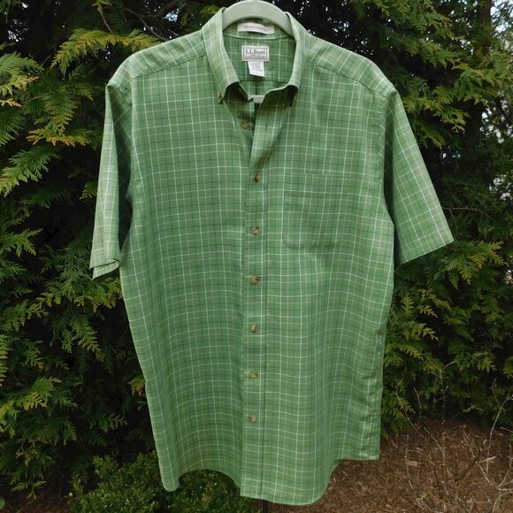 L.L. Bean Other - L.L. Bean Mens Wrinkle-Resistant Short Sleeve Cotton Buttondown Shirt